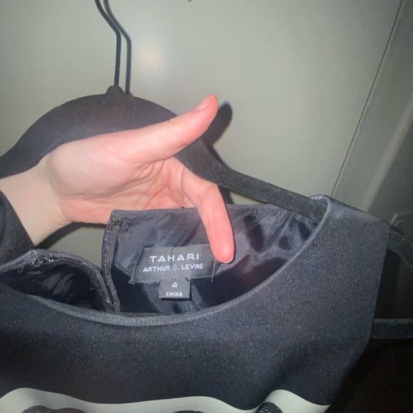 Tahari dress - Picture 3 of 3